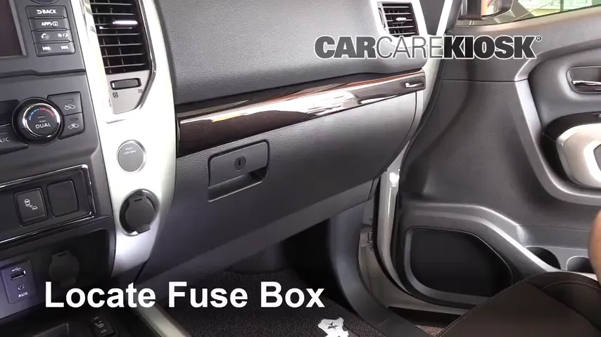 2018 Nissan Titan SV 5.6L V8 Extended Cab Pickup Fuse (Interior) Replace